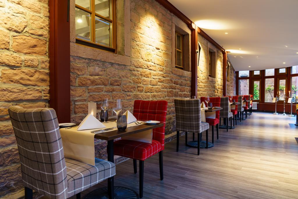 Schlosshotel Weyberhoefe Hösbach Buitenkant foto