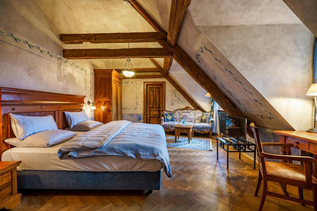 Schlosshotel Weyberhoefe Hösbach Buitenkant foto