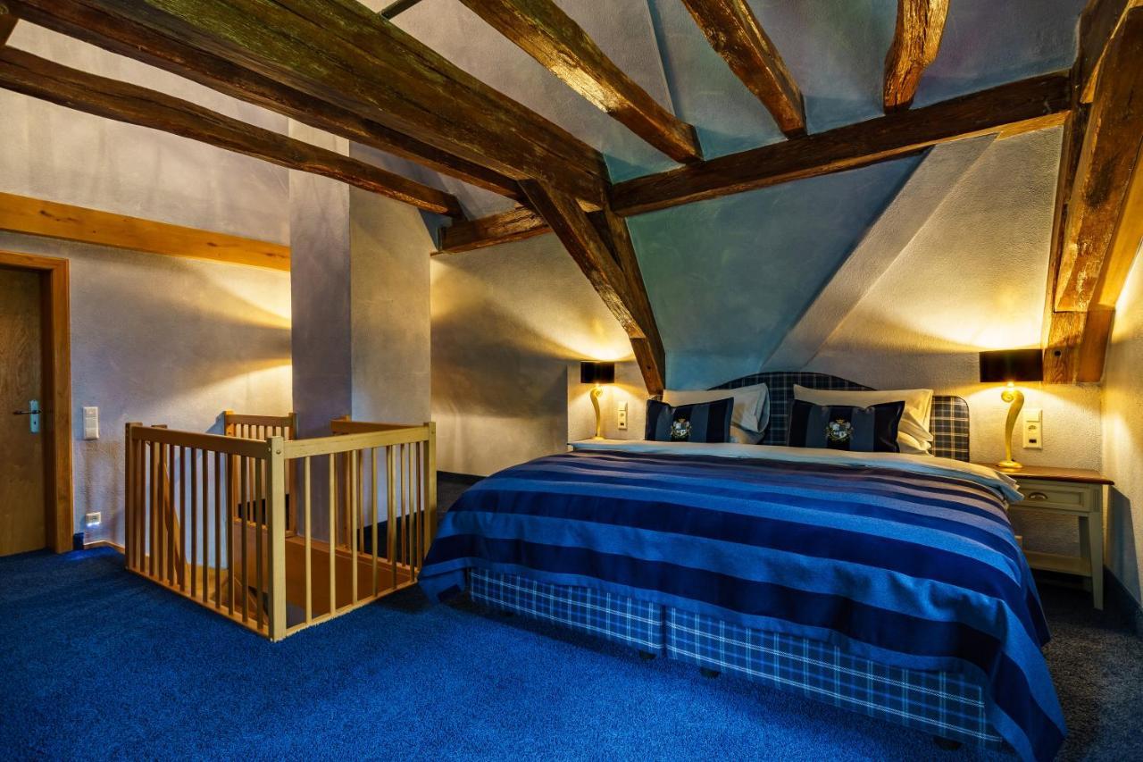 Schlosshotel Weyberhoefe Hösbach Buitenkant foto